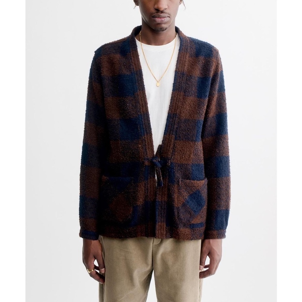 A Kind of Guise Kohaku Cardigan in curly check size large